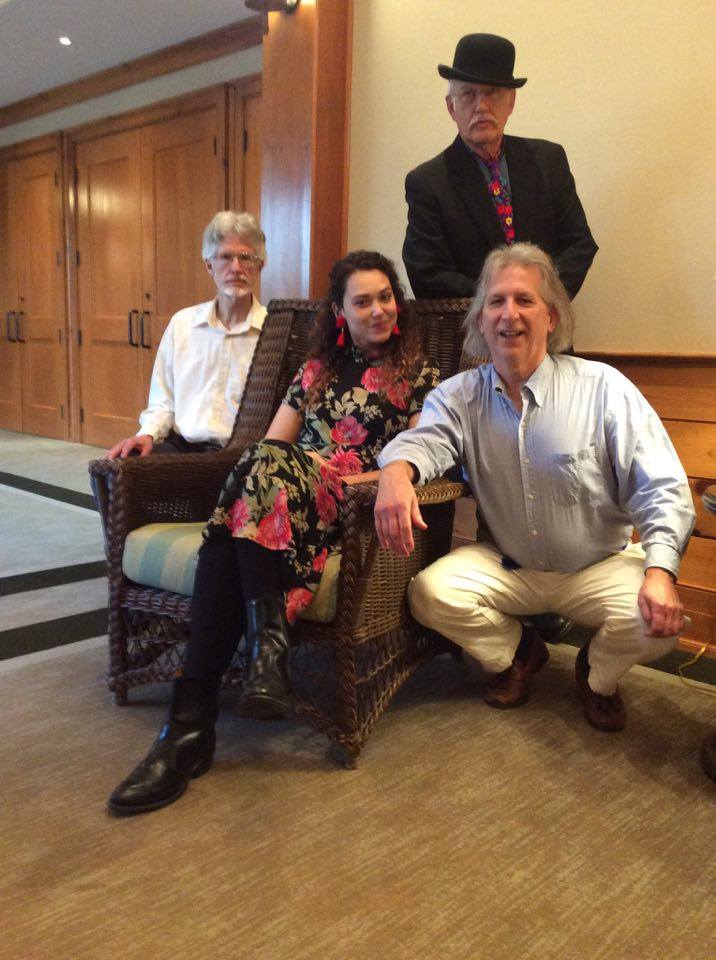 18009702_1389926807741901_1437648087_n (1)